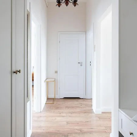 Olives Marina Old Town