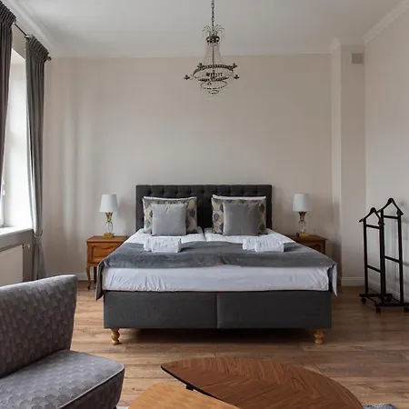 דירה Olives Marina Old Town *