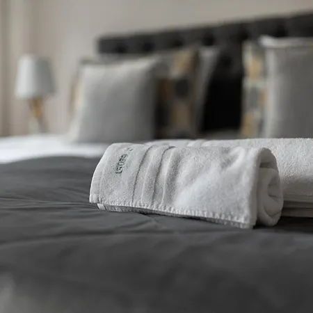 דירה Olives Marina Old Town