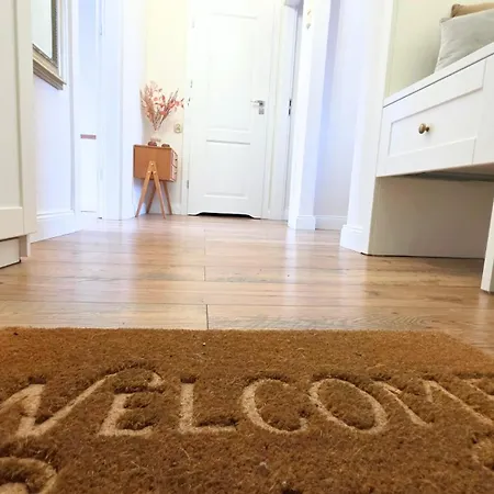 Old Town Gdansk Marina Apt 2 Min Walk To Motlawa River *