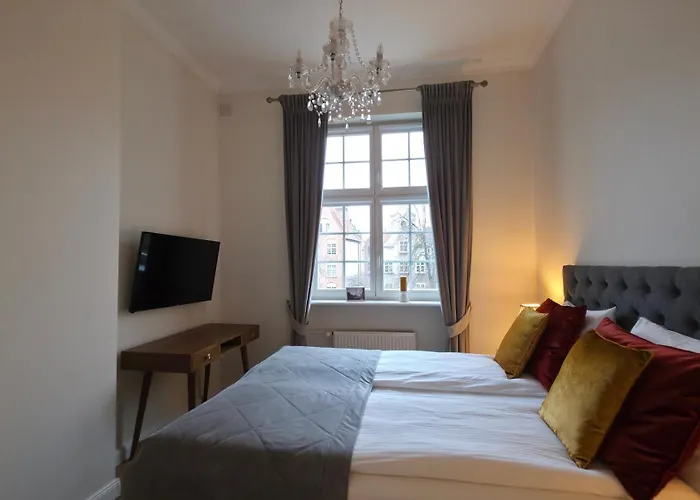 Апартаменты Olives Marina Steps To Basilica & Motlawa Гданьск