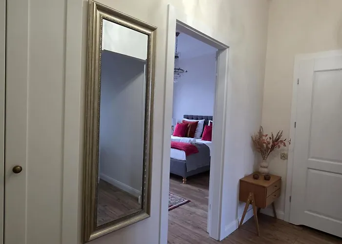 Olives Marina Steps To Basilica & Motlawa Апартаменты Гданьск