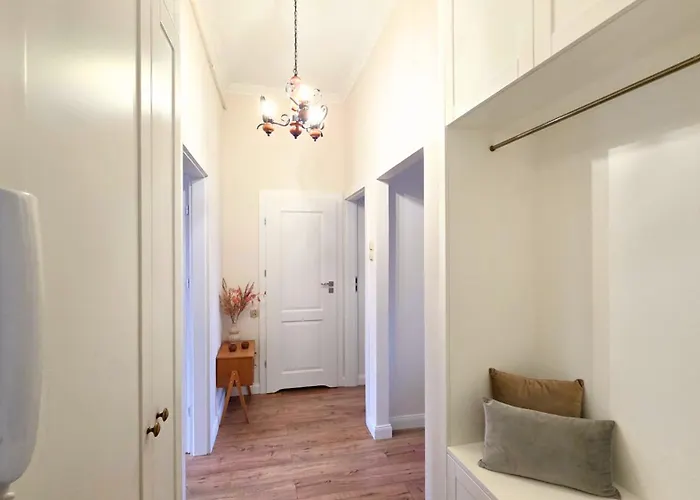 St.Ghost Str. Apartment Danzig